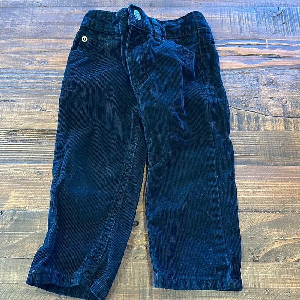 Carters boys 18mo black cord - good condition